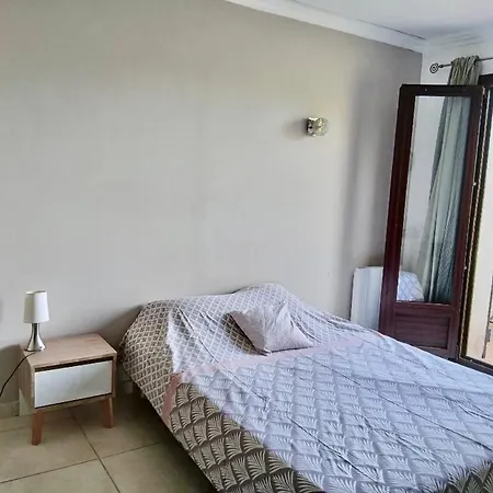 A 500m De La 別荘 イエール