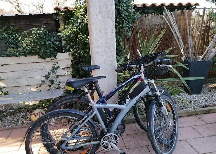 Dom wakacyjny A 500m De La *